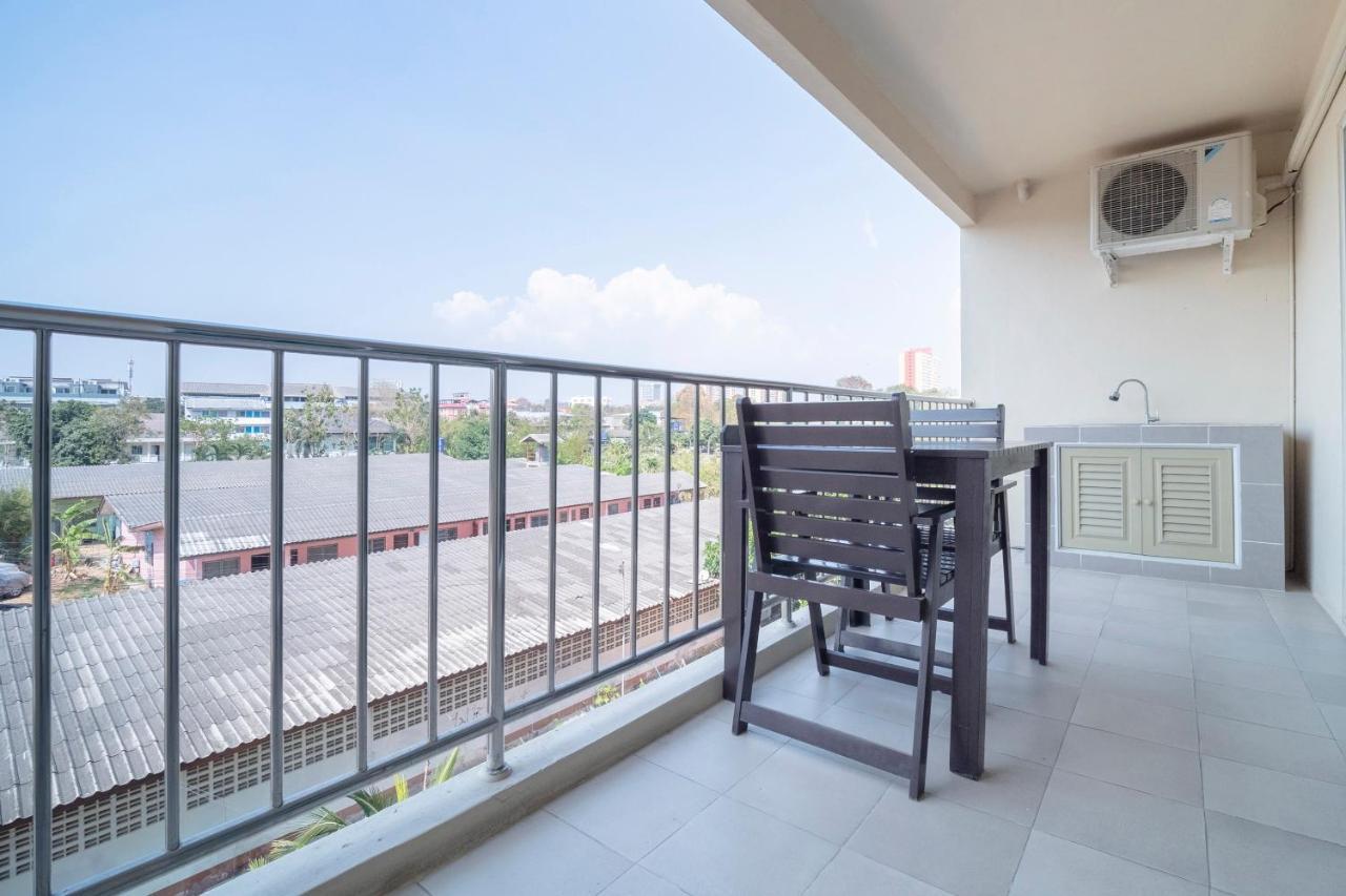 Oyo 829 Royal Thai Residence Jomtien Beach Extérieur photo