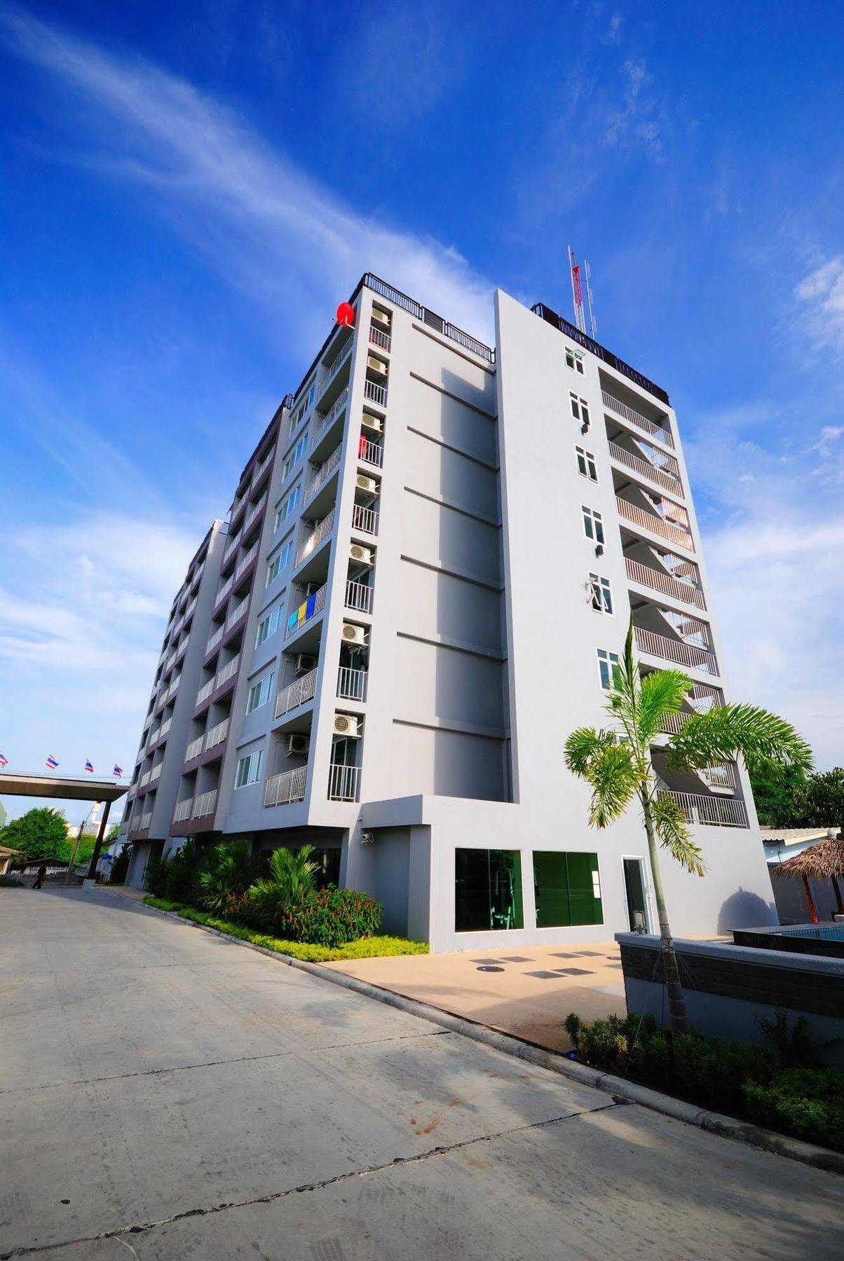 Oyo 829 Royal Thai Residence Jomtien Beach Extérieur photo