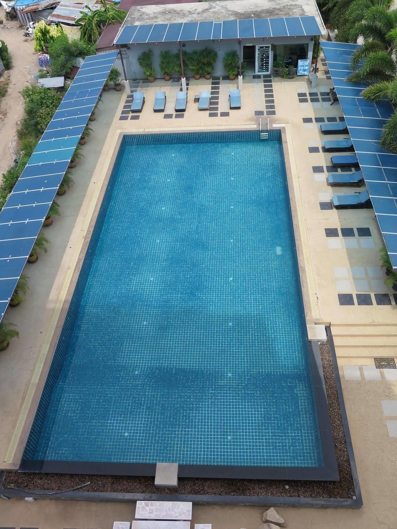 Oyo 829 Royal Thai Residence Jomtien Beach Extérieur photo
